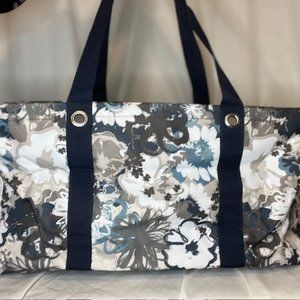 Thirty One Large Utility Tote - Blue and Gray Floral